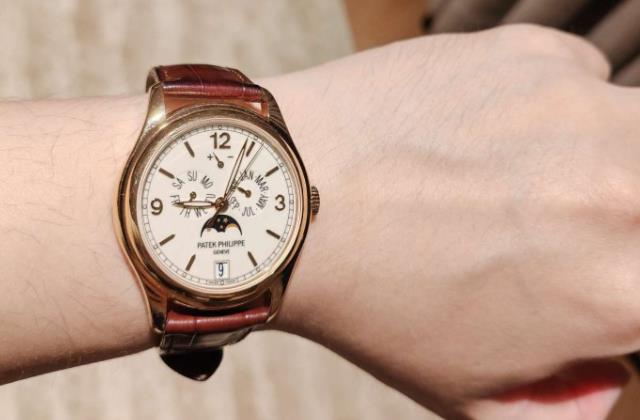 <b>百达翡丽手表的表针生锈了怎么办？</b>